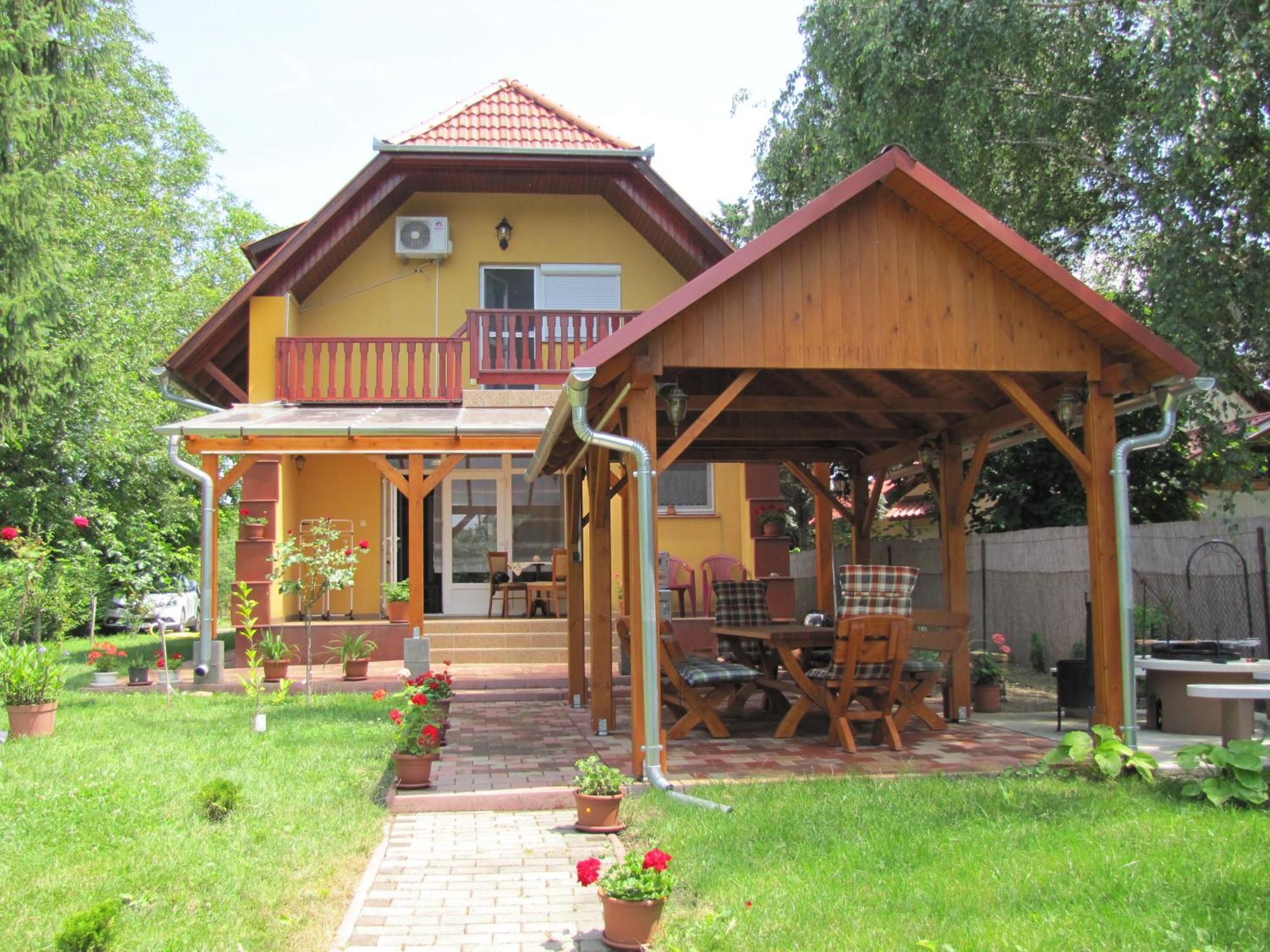Gyoengyhaz Nyaralo Gyomaendrőd Exterior foto
