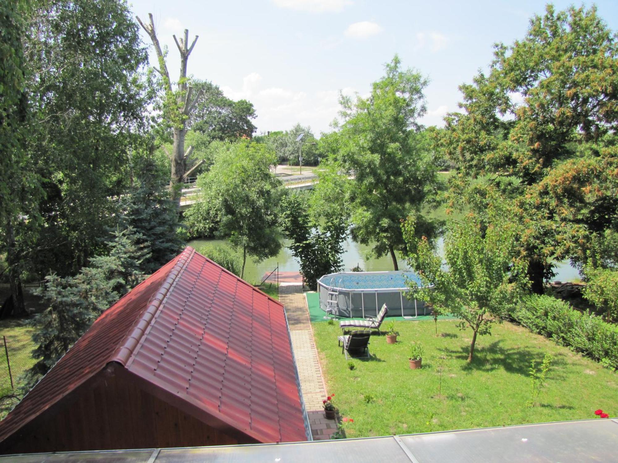 Gyoengyhaz Nyaralo Gyomaendrőd Exterior foto